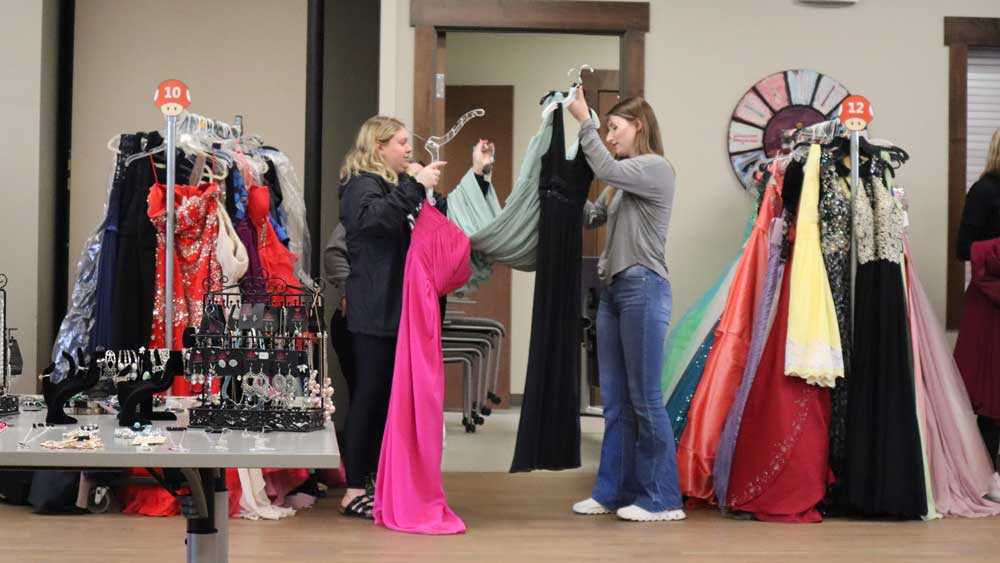 Prom Shop